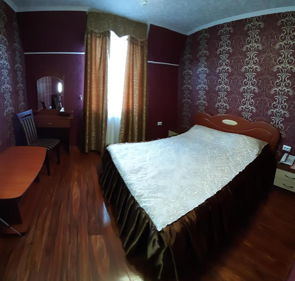 Ідилія Lviv Luaran gambar