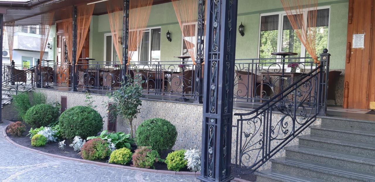 Ідилія Lviv Luaran gambar